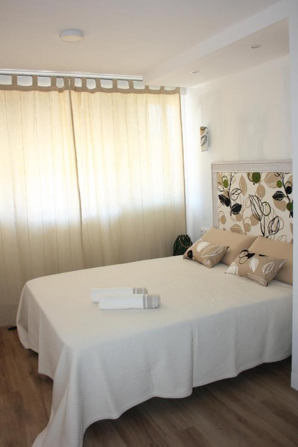 Torre Paris Apartment อาลิกันเต ภายนอก รูปภาพ