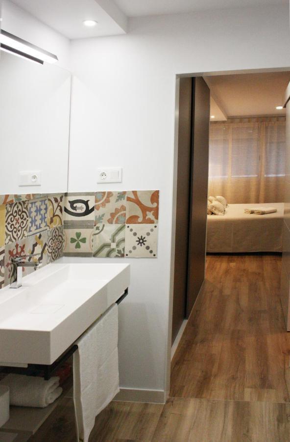 Torre Paris Apartment อาลิกันเต ภายนอก รูปภาพ